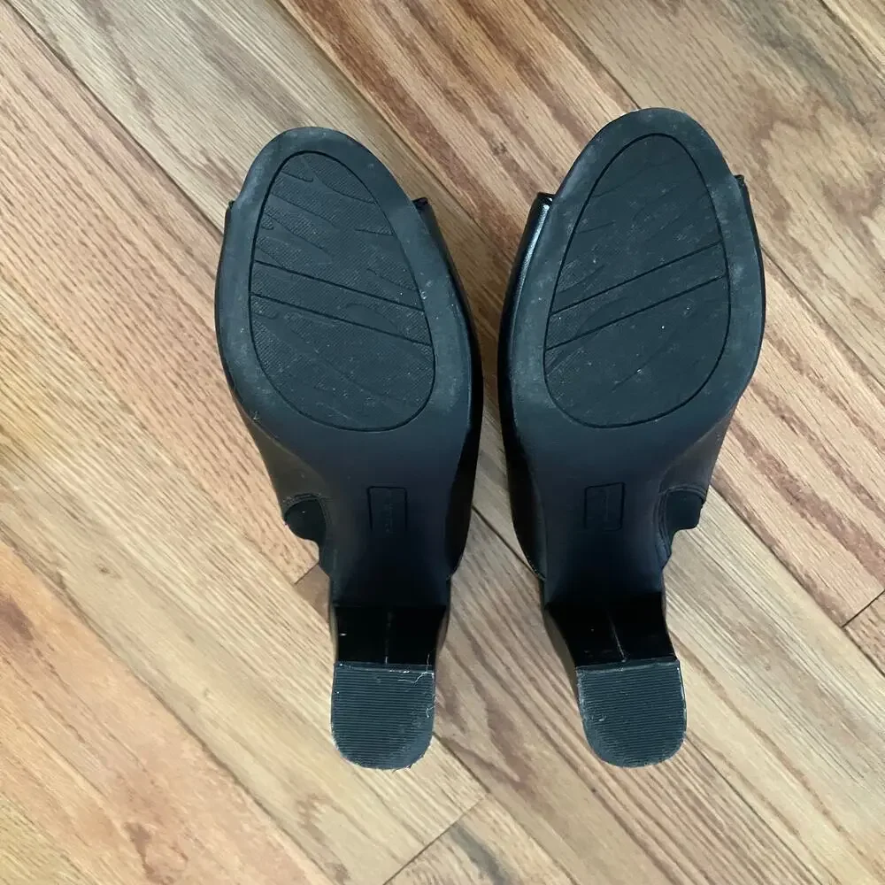 Anne Klein Tillie Block Heel Mules Womens 7.5 Medium Black Peep Toe Sandals